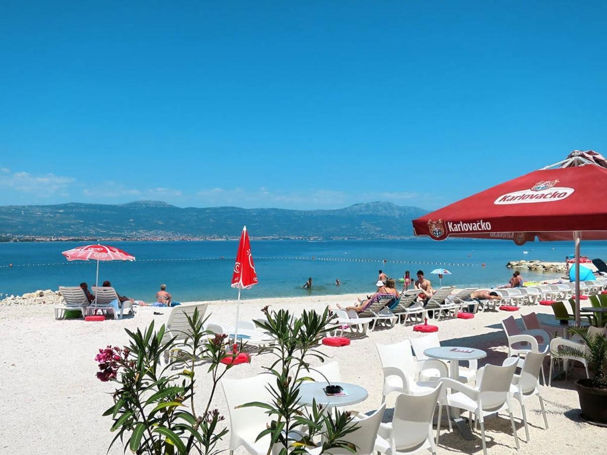 Apartments By The Sea Arbanija, Ciovo - 17332 Trogir Eksteriør billede