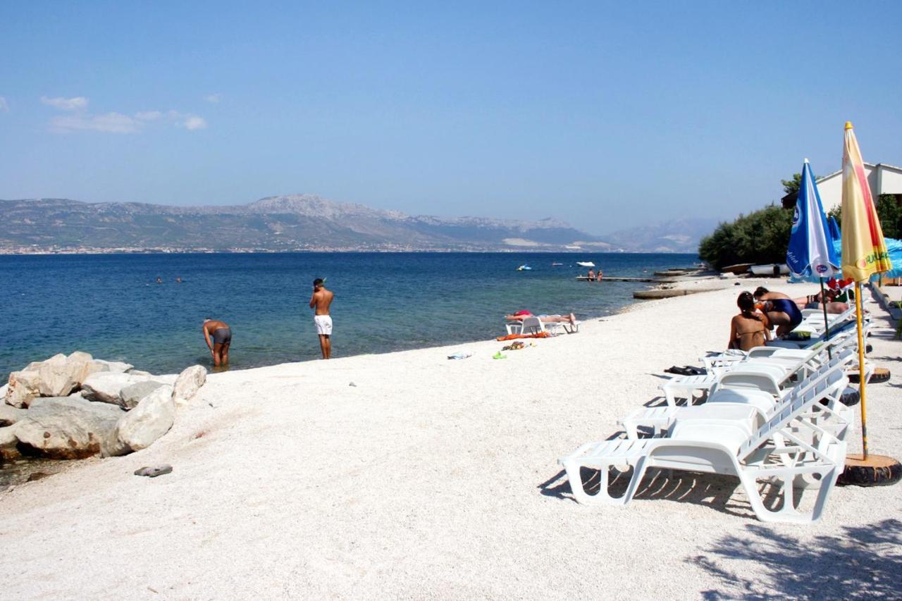 Apartments By The Sea Arbanija, Ciovo - 17332 Trogir Eksteriør billede